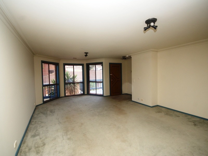 6/20 HUNTER STREET, Keilor VIC 3036