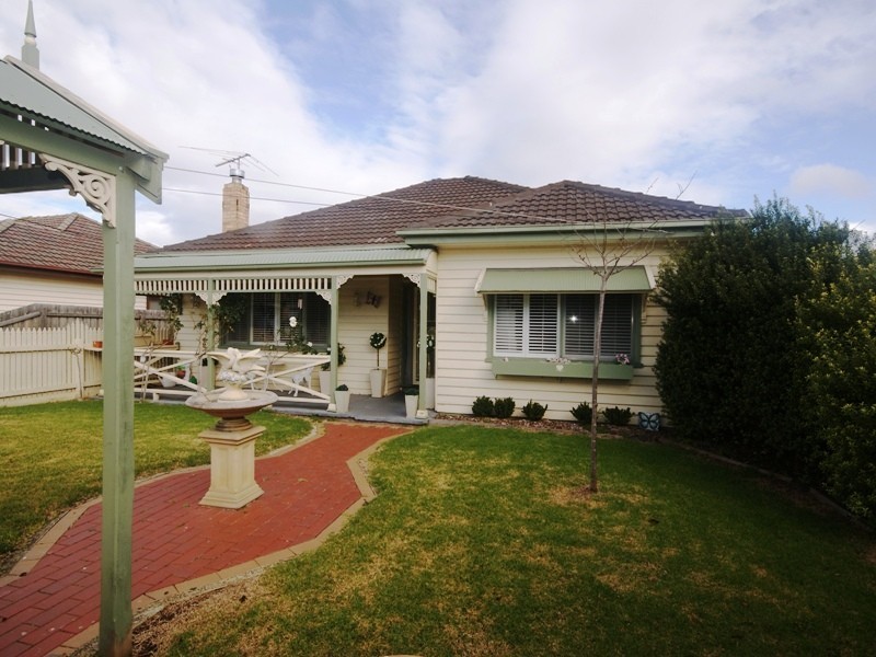 145 Victory Road, Airport West VIC 3042