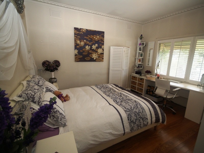 145 Victory Road, Airport West VIC 3042