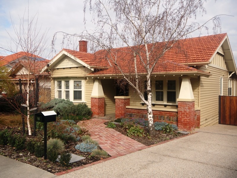 16 Alfred Road, Essendon VIC 3040
