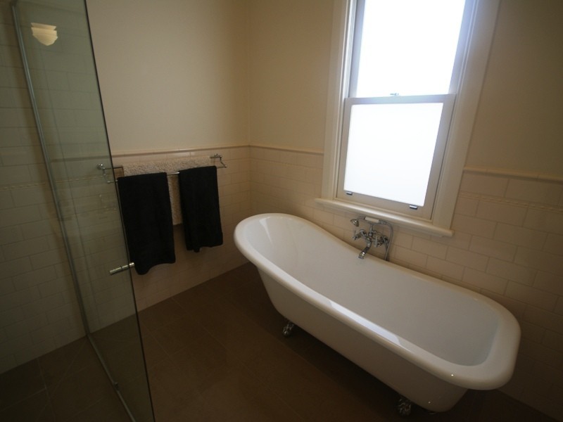 16 Alfred Road, Essendon VIC 3040