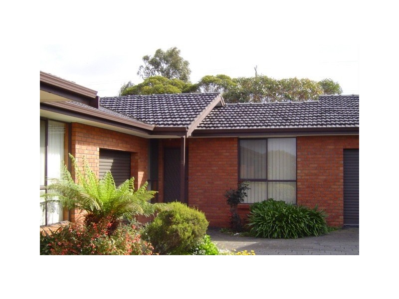 2/6 Kindale Court, Avondale Heights VIC 3034