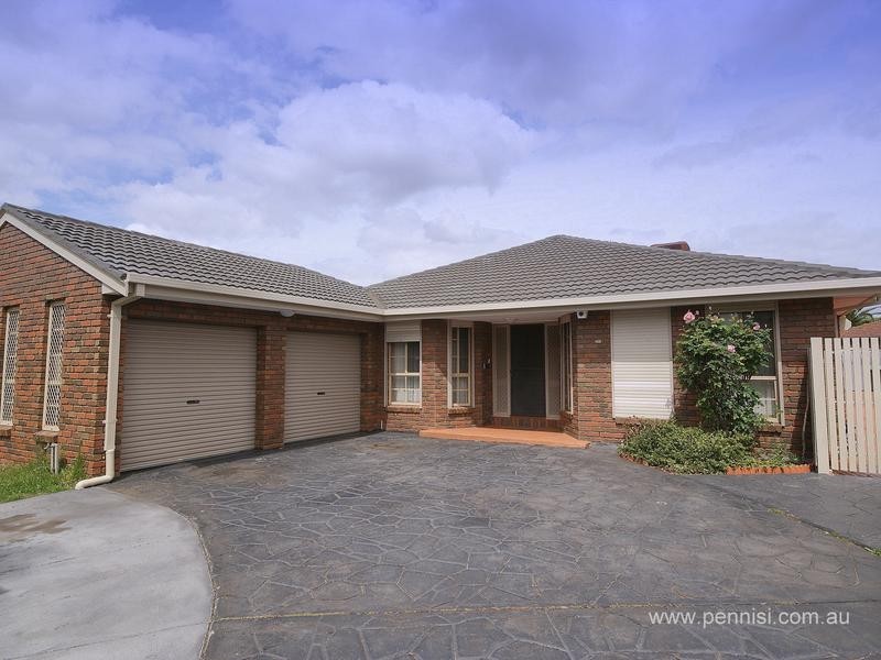 63 Parmelia Drive, Taylors Lakes VIC 3038