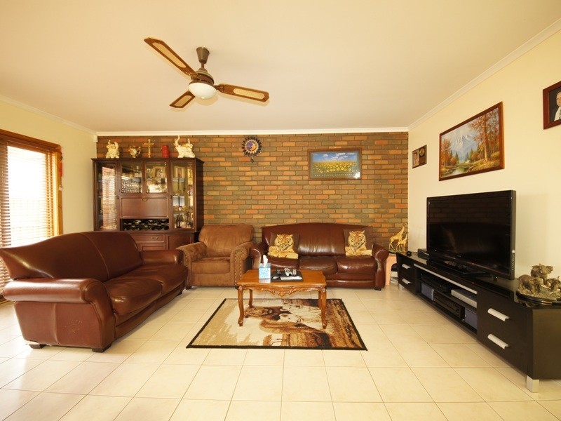 63 Parmelia Drive, Taylors Lakes VIC 3038