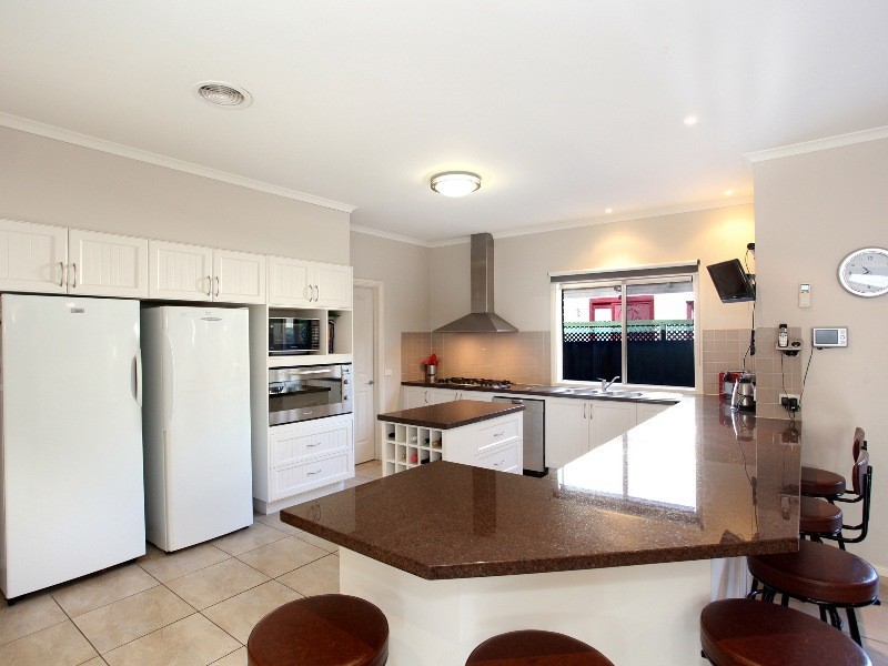 Essendon VIC 3040