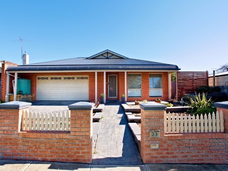 Essendon VIC 3040