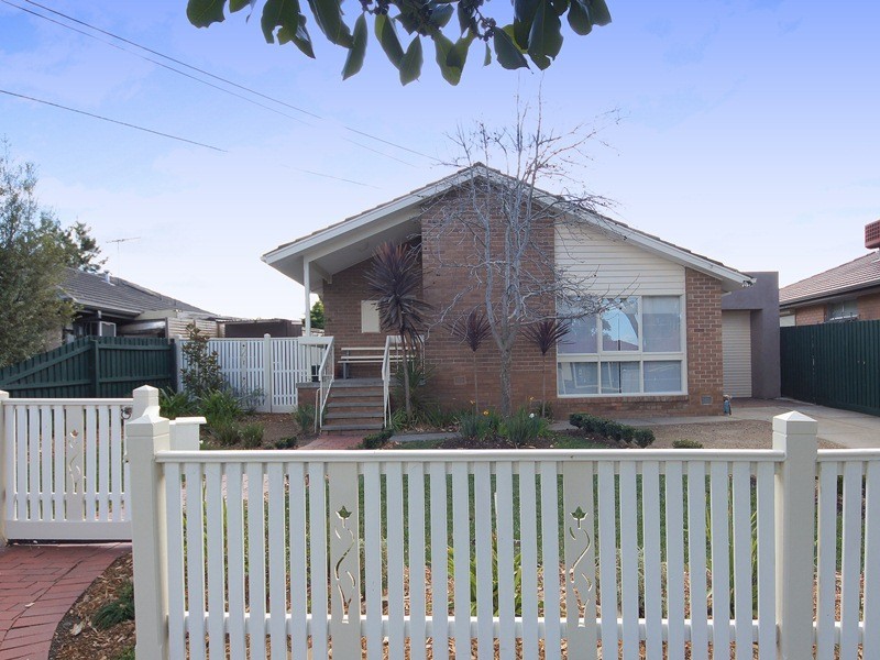 8 Dorothy Street, Tullamarine VIC 3043
