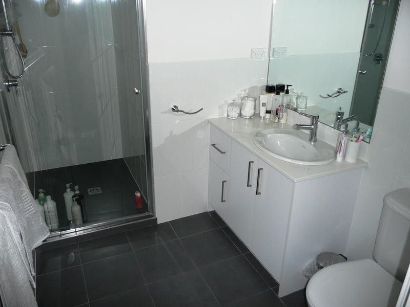 31 Watt Avenue, Oak Park VIC 3046