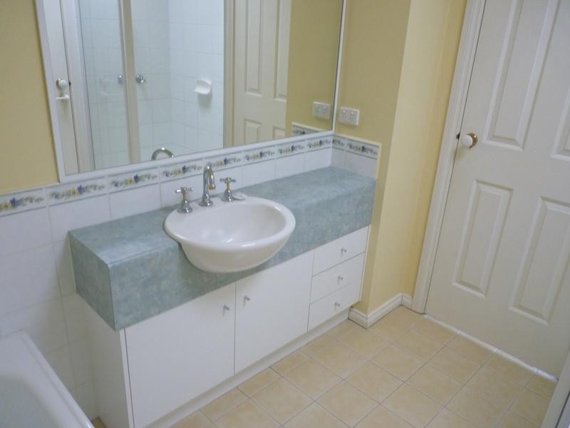 5/348 BUCKLEY STREET, Essendon VIC 3040