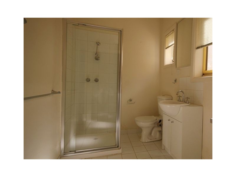 1/12 Forrester Street, Essendon VIC 3040