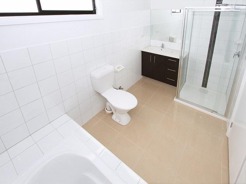 2/26 Fawkner Street, Westmeadows VIC 3049