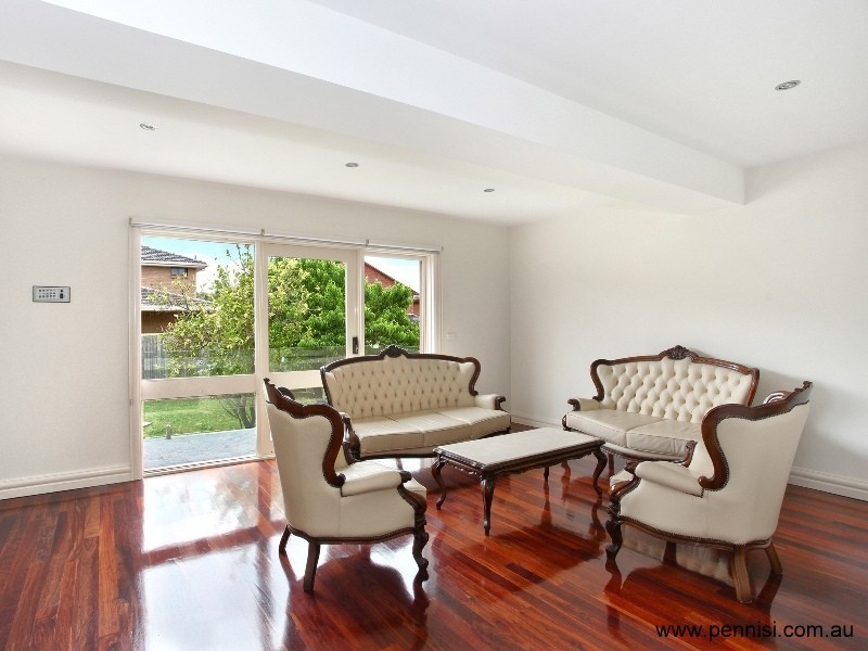 20 Stroner Avenue, Keilor East VIC 3033