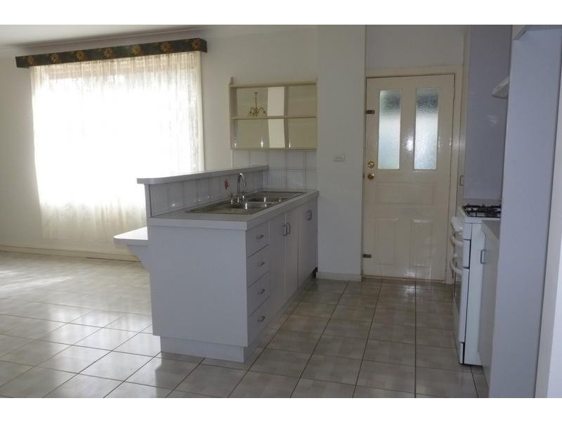 1/26 Dinah Parade, Keilor East VIC 3033