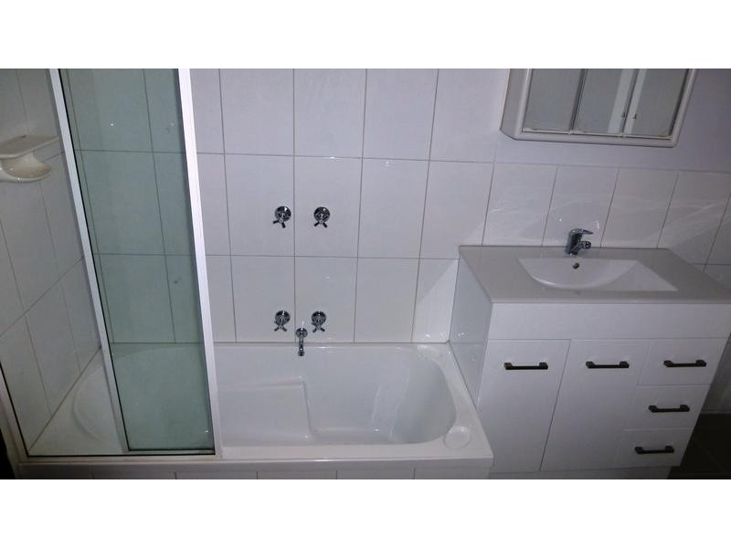 12/1 Gracedale Crt, Essendon VIC 3040