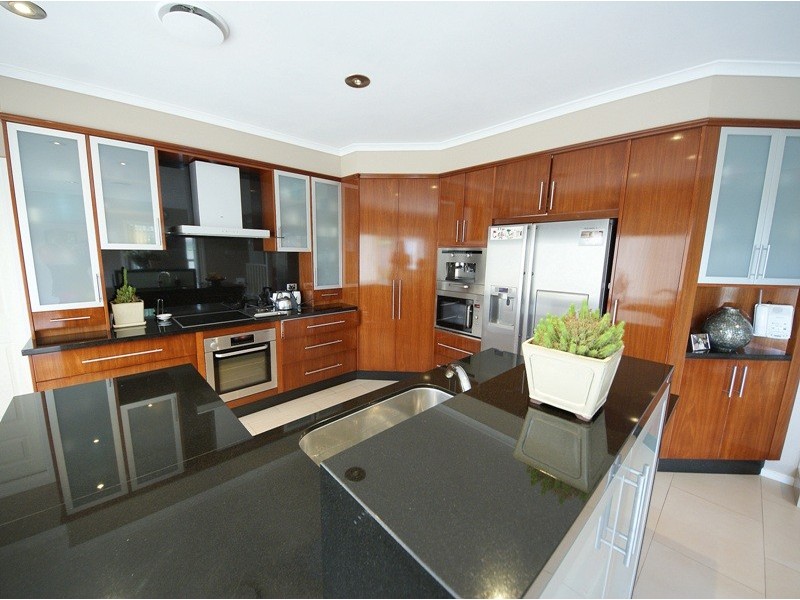 5 Mahon Court, Taylors Lakes VIC 3038