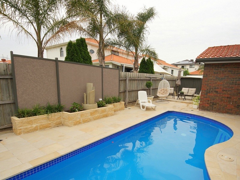 5 Mahon Court, Taylors Lakes VIC 3038