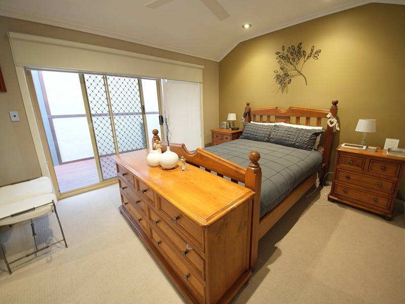 5 Mahon Court, Taylors Lakes VIC 3038