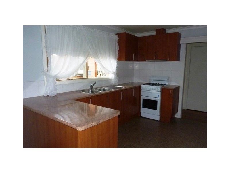 12 Dumas Avenue, Avondale Heights VIC 3034