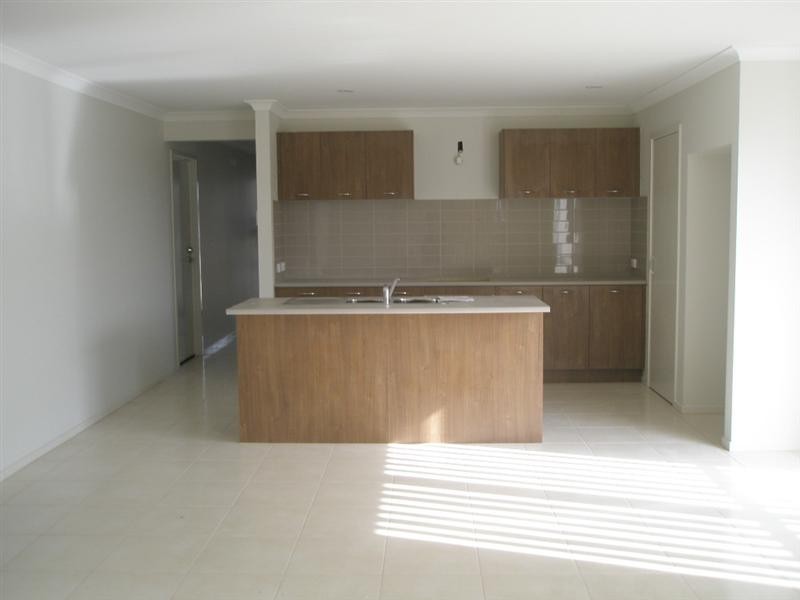 10 Keppel Way, Point Cook VIC 3030