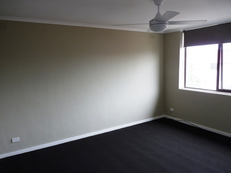 12/13 Empire Street, Footscray VIC 3011