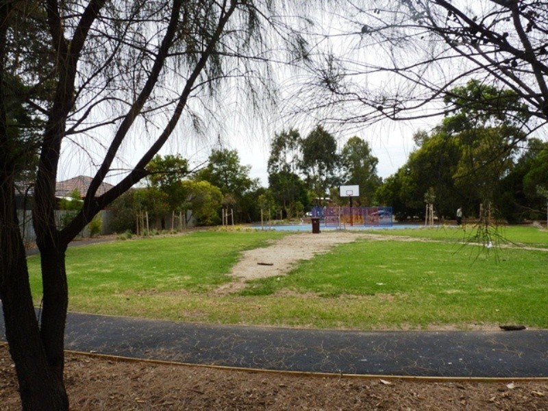 12/13 Empire Street, Footscray VIC 3011