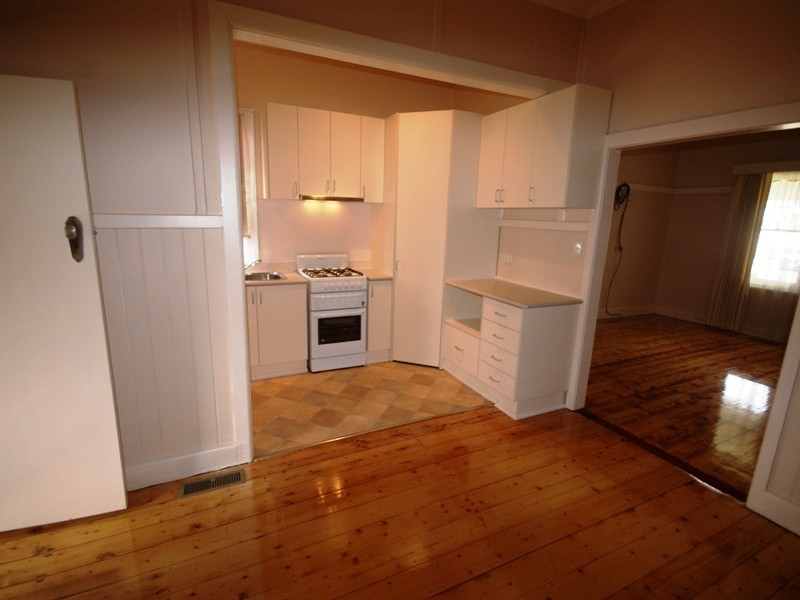 14 Thelma Avenue, Essendon VIC 3040