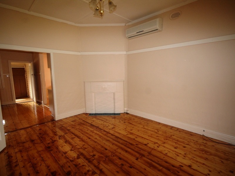 14 Thelma Avenue, Essendon VIC 3040