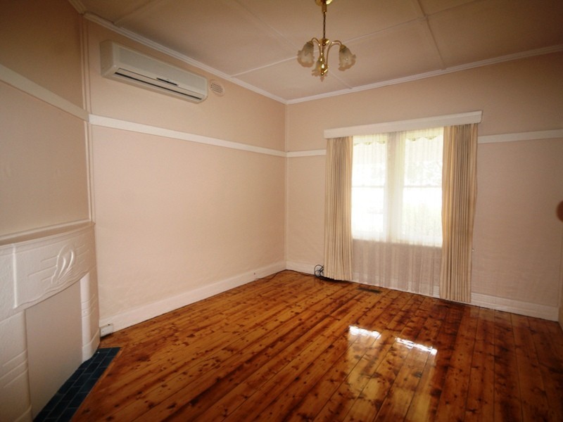 14 Thelma Avenue, Essendon VIC 3040