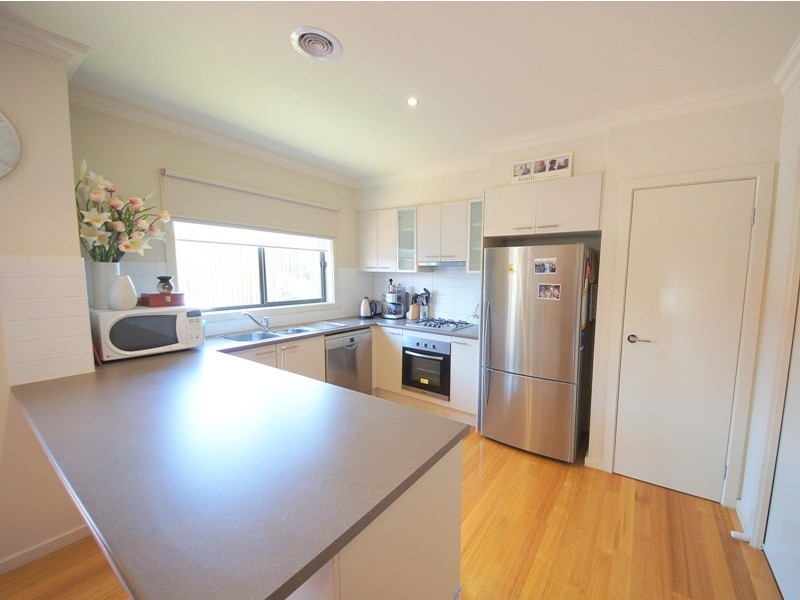 3/88 Hawker Street, Airport West VIC 3042