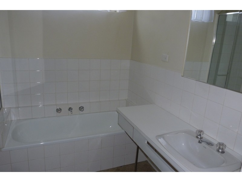 9/101 Glass Street, Essendon VIC 3040