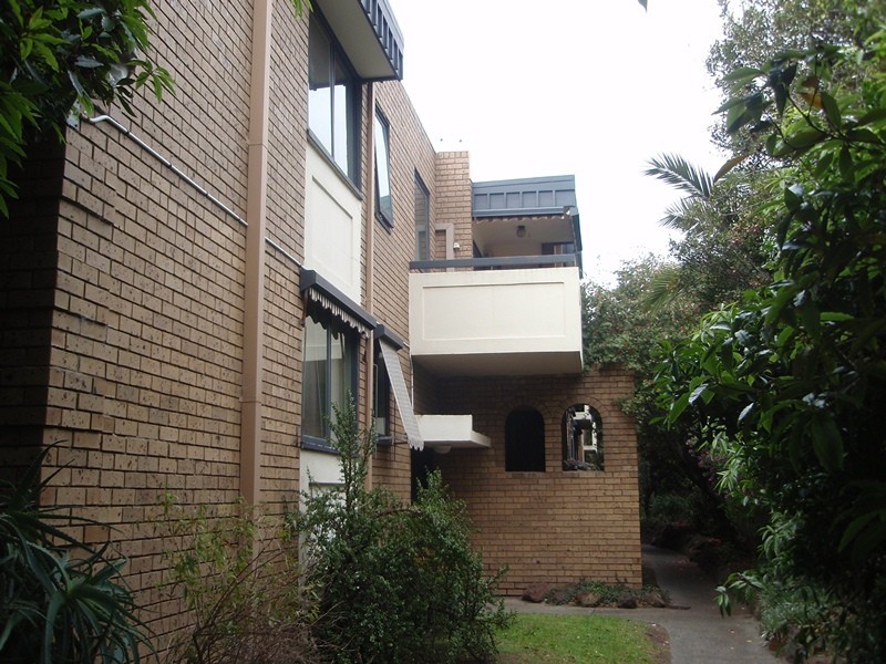 9/101 Glass Street, Essendon VIC 3040