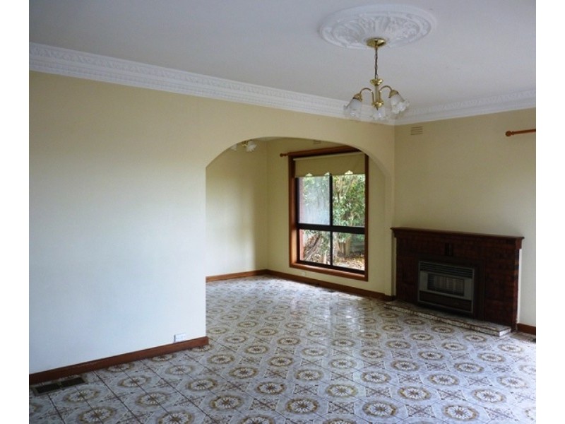 16 Thistle Street, Pascoe Vale VIC 3044