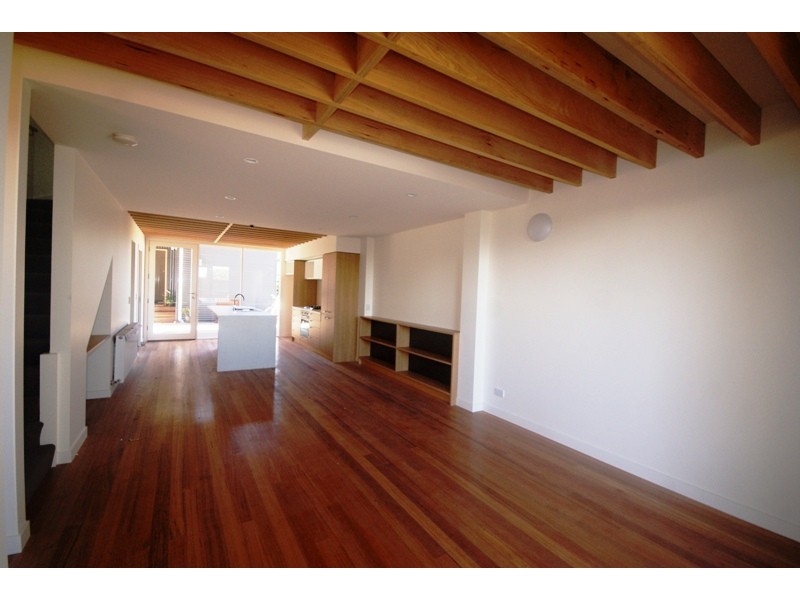 2/79 Wilson St, Moonee Ponds VIC 3039