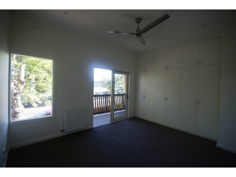 2/79 Wilson St, Moonee Ponds VIC 3039