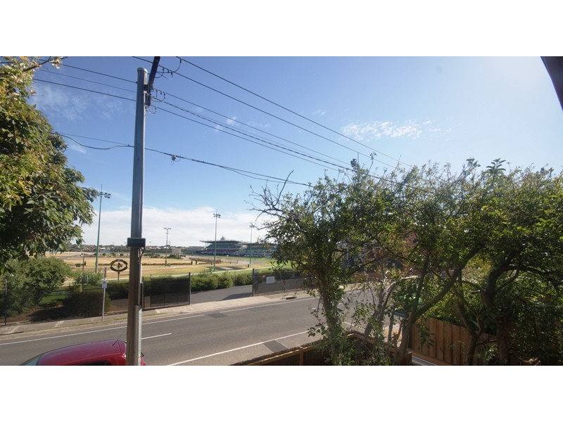 2/79 Wilson St, Moonee Ponds VIC 3039