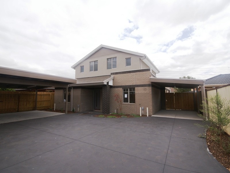 2/176 Daley Street, Glenroy VIC 3046