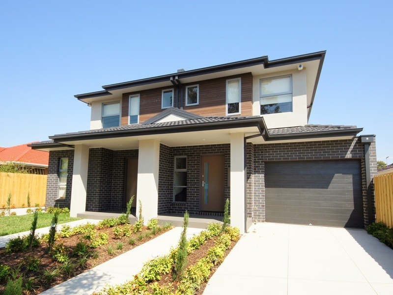 1/111 Quinn Grove, Keilor East VIC 3033