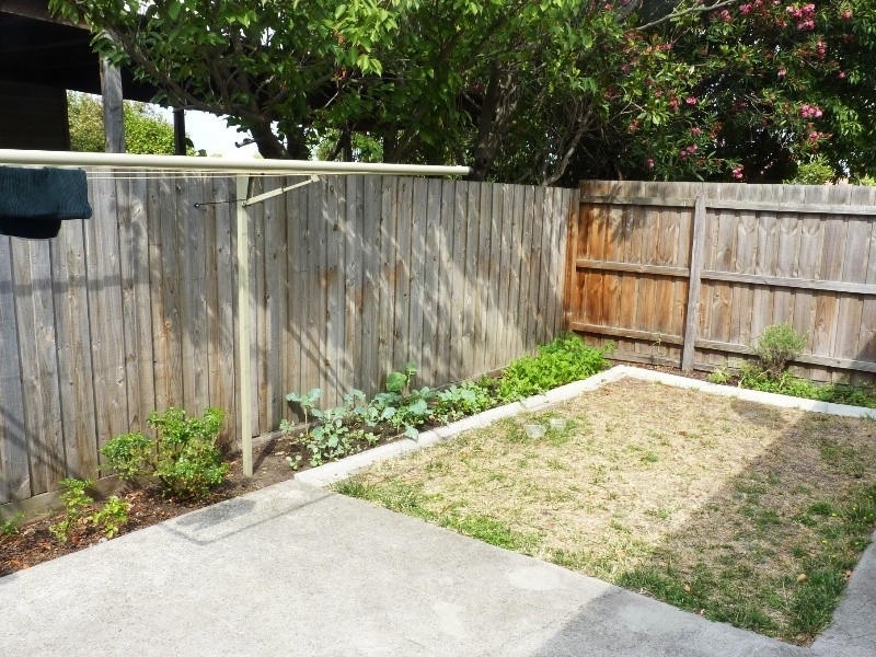 8/38 Gladstone Parade, Glenroy VIC 3046