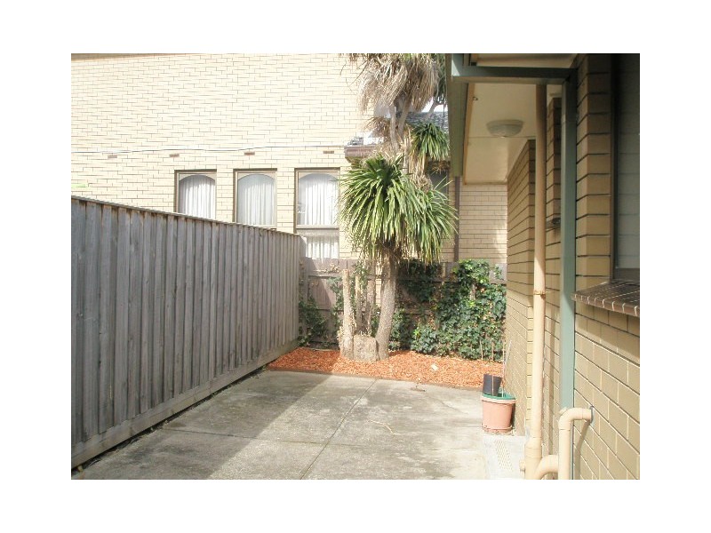 2/55 Fawkner Cres, Keilor East VIC 3033