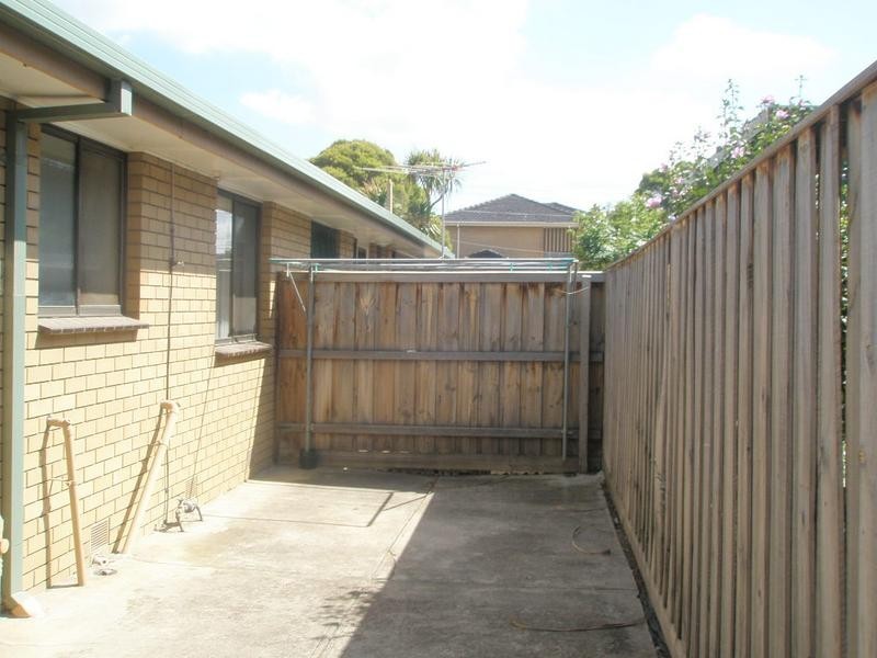 2/55 Fawkner Cres, Keilor East VIC 3033