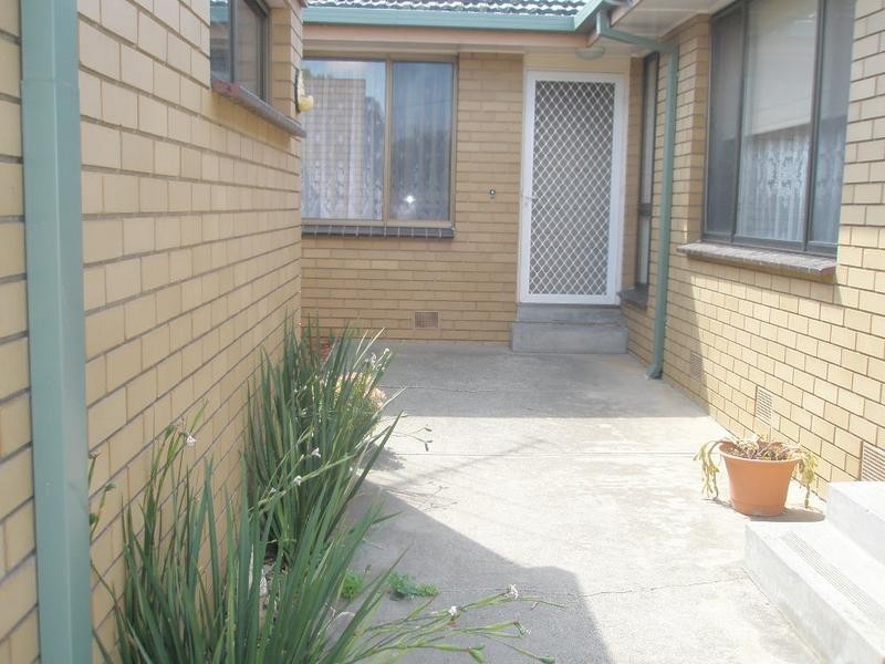 2/55 Fawkner Cres, Keilor East VIC 3033
