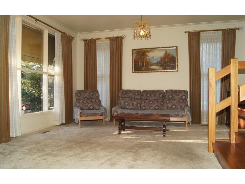 18 Herbert Crescent, Keilor East VIC 3033