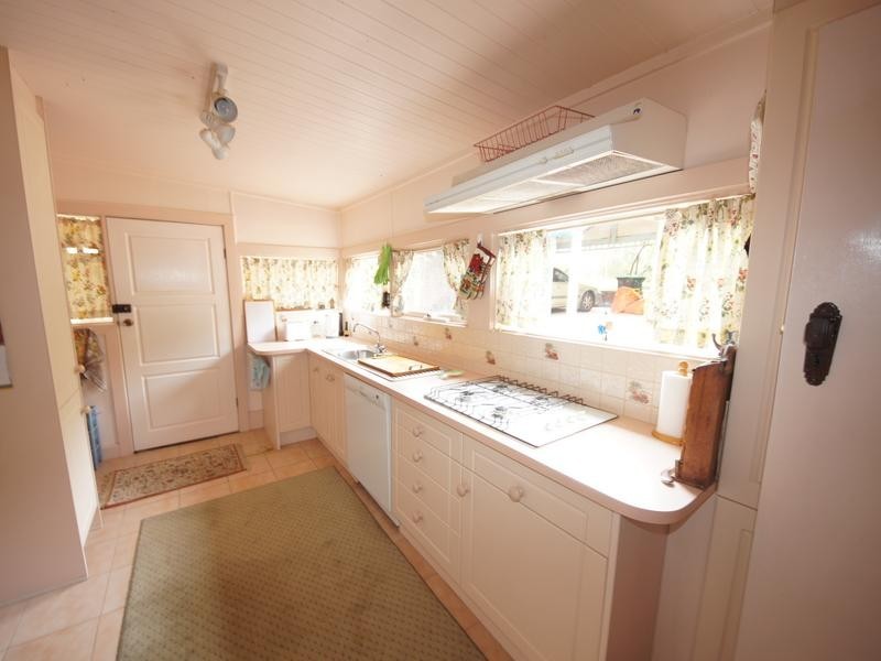 3 Lebanon Street, Strathmore VIC 3041