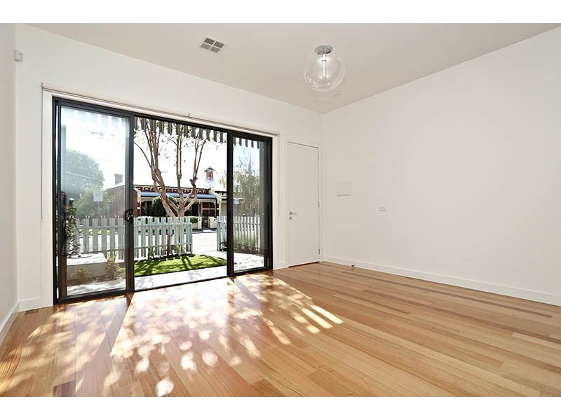 14 Davies Street, Moonee Ponds VIC 3039