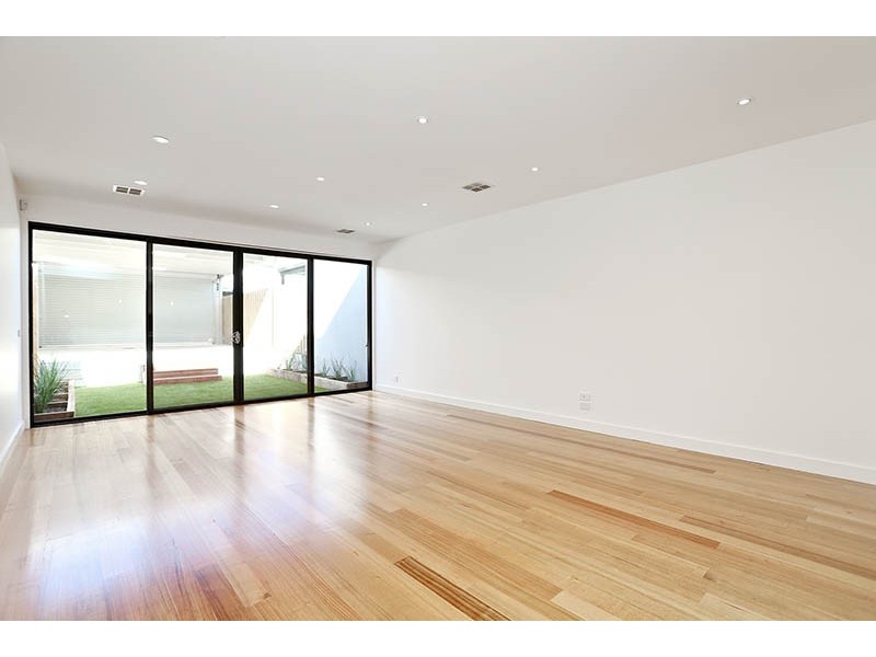 14 Davies Street, Moonee Ponds VIC 3039