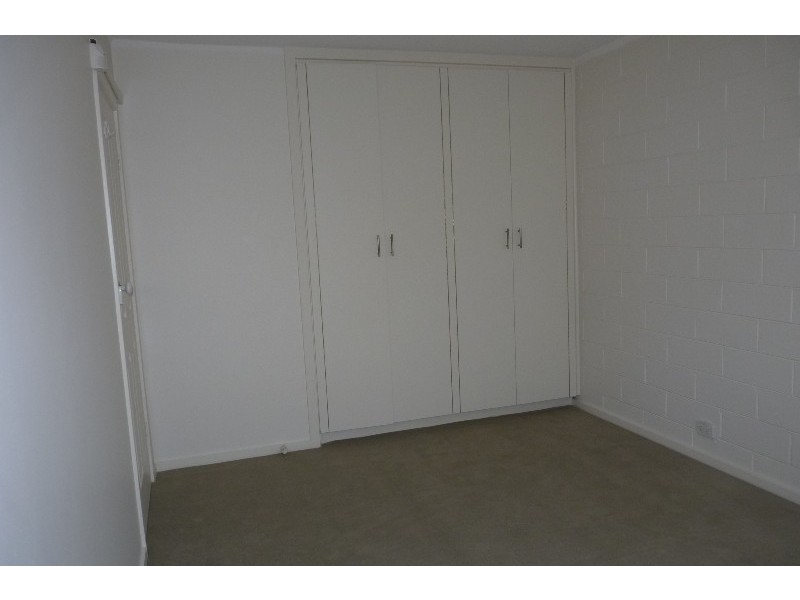 2/61 Primrose Street, Essendon VIC 3040