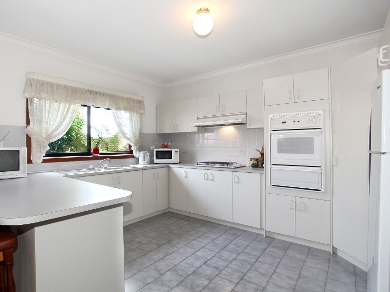 1/15 Dudley Street, Essendon North VIC 3041