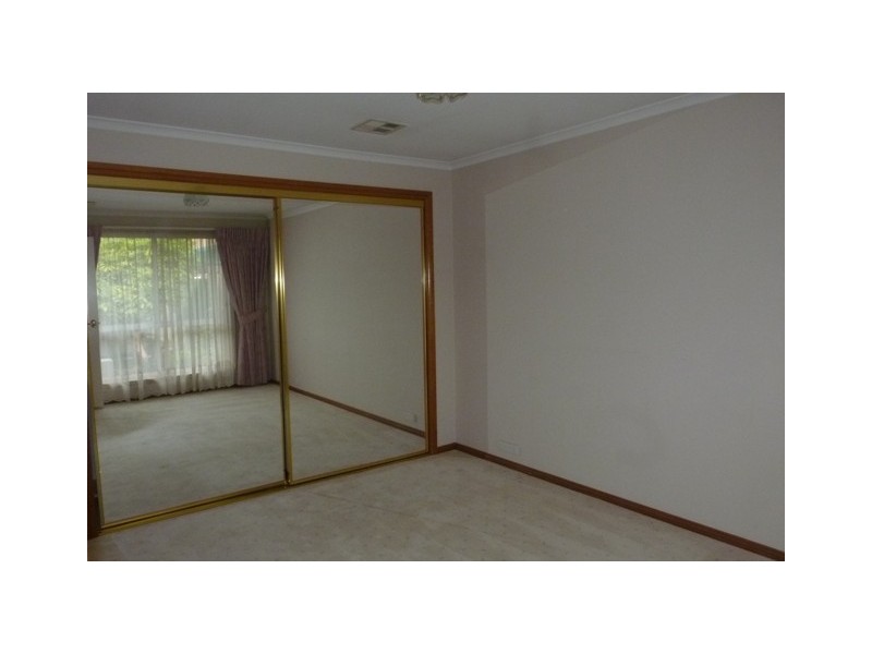 2/11 Jessie Street, Oak Park VIC 3046