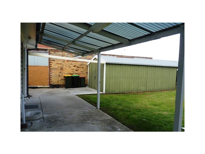 131 Victory Road, Airport West VIC 3042