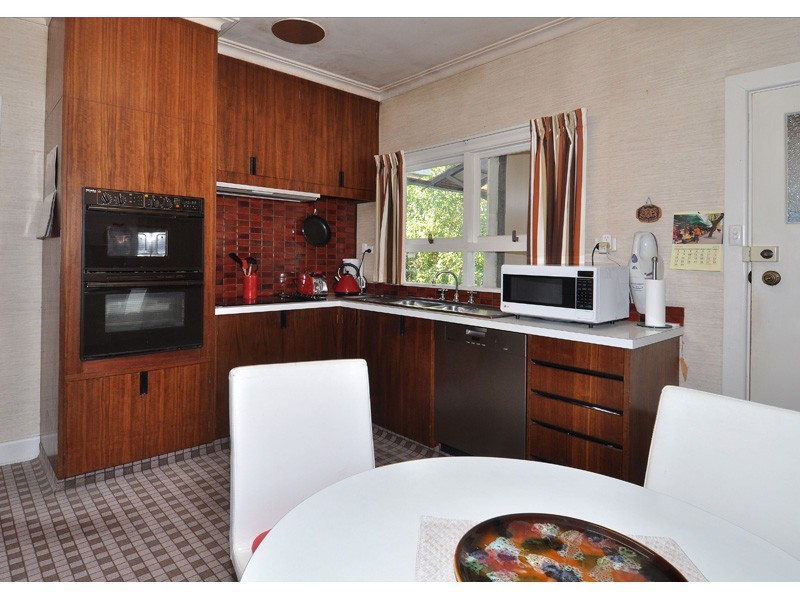 38 Xavier Street, Oak Park VIC 3046